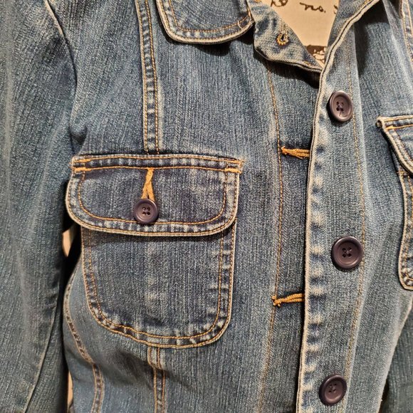St. John's Bay Denim Jacket Size Med Stretch Button Blue Pockets Denim M - Picture 2 of 8
